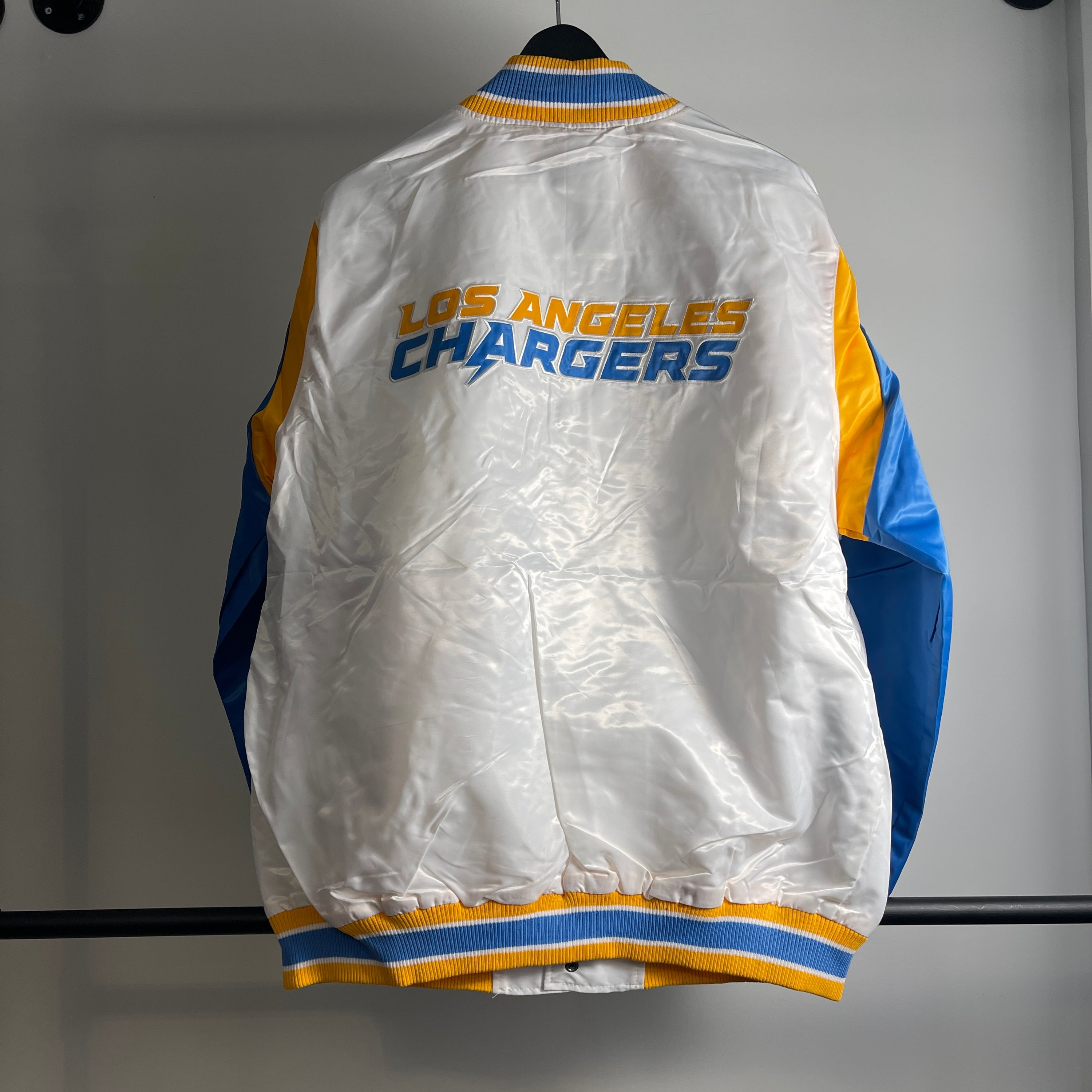 Starter NFL Los Angeles Chargers Light Weight Jacket Size XXL