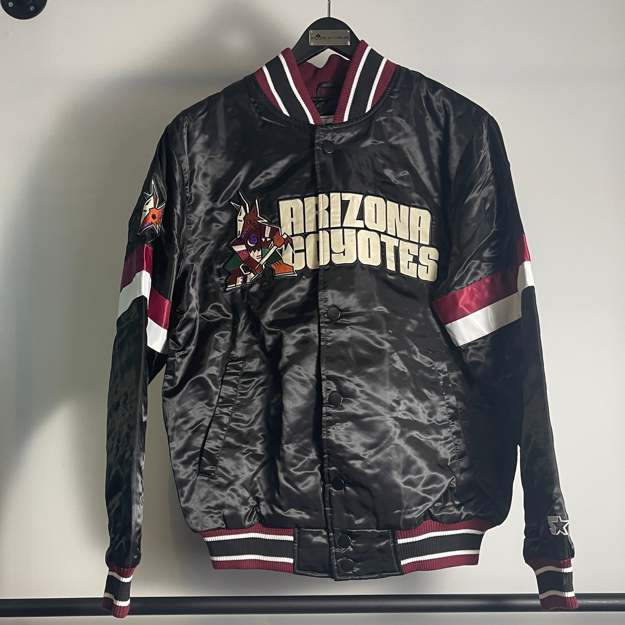Starter NHL Arizona Coytes Jacket size M