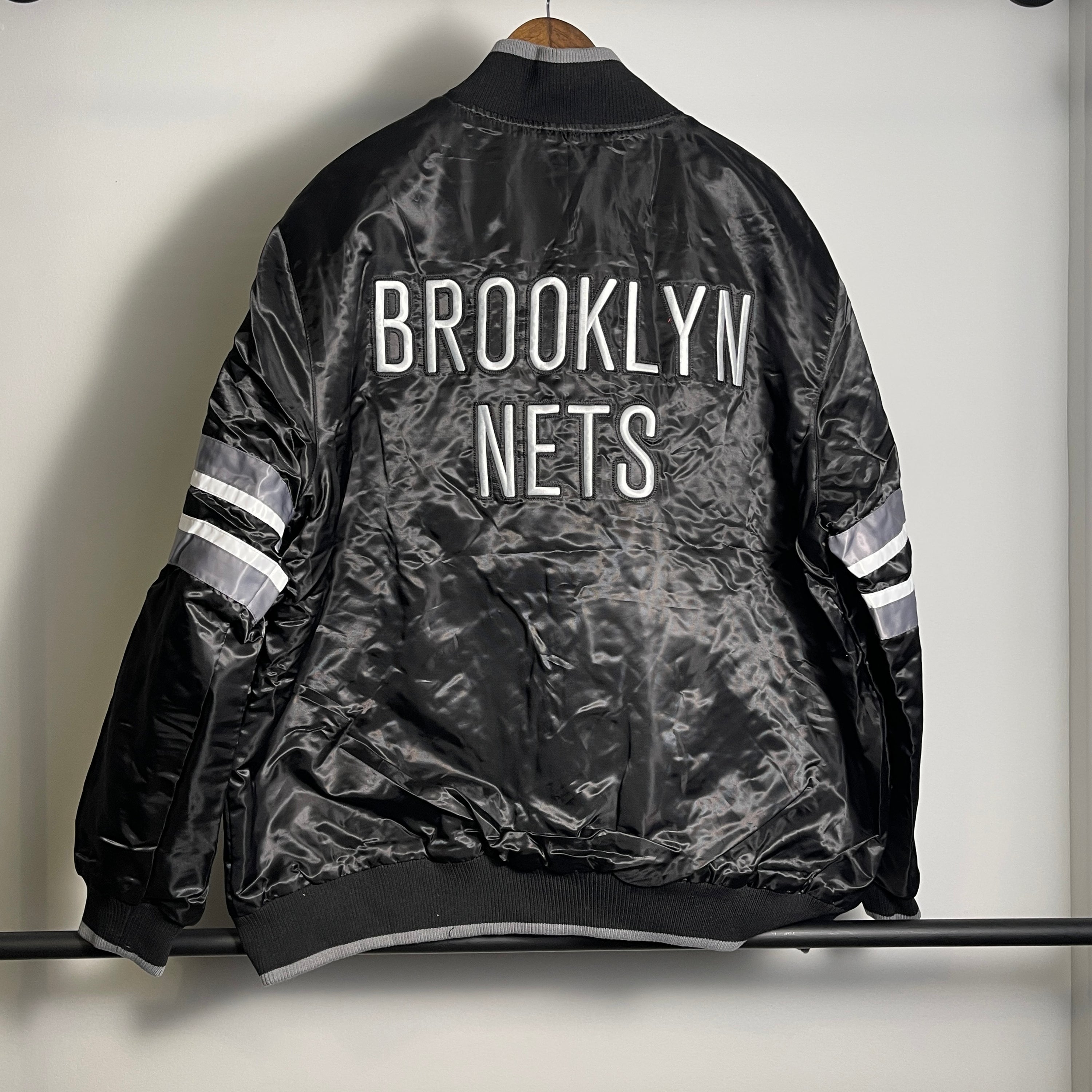 Starter NBA Brooklyn Nets Jacket size XL