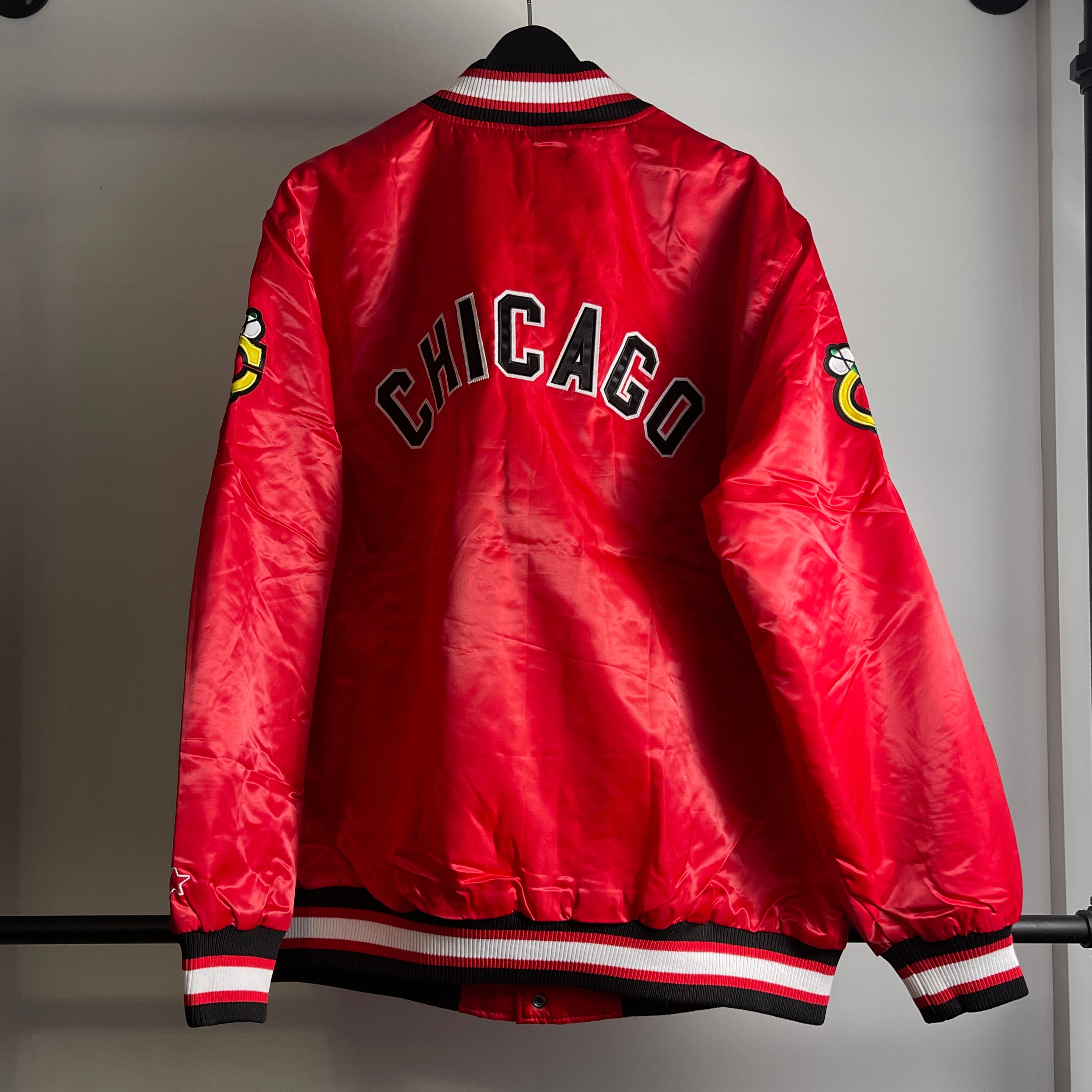 Starter NHL Chicago Blackhawks Exclusive Jacket size XXL