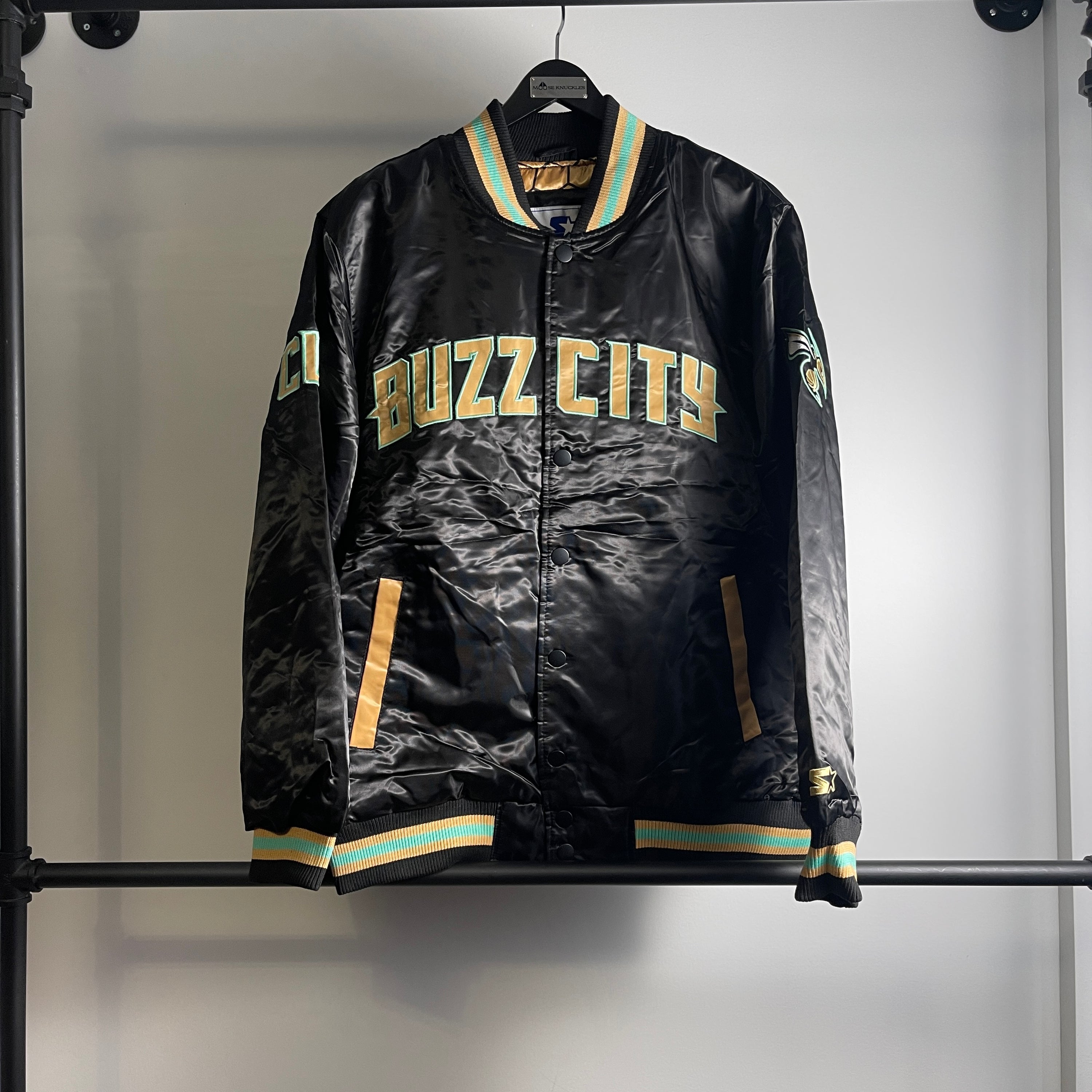 Starter NBA Charlotte Hornets Buzz City Jacket size M/L