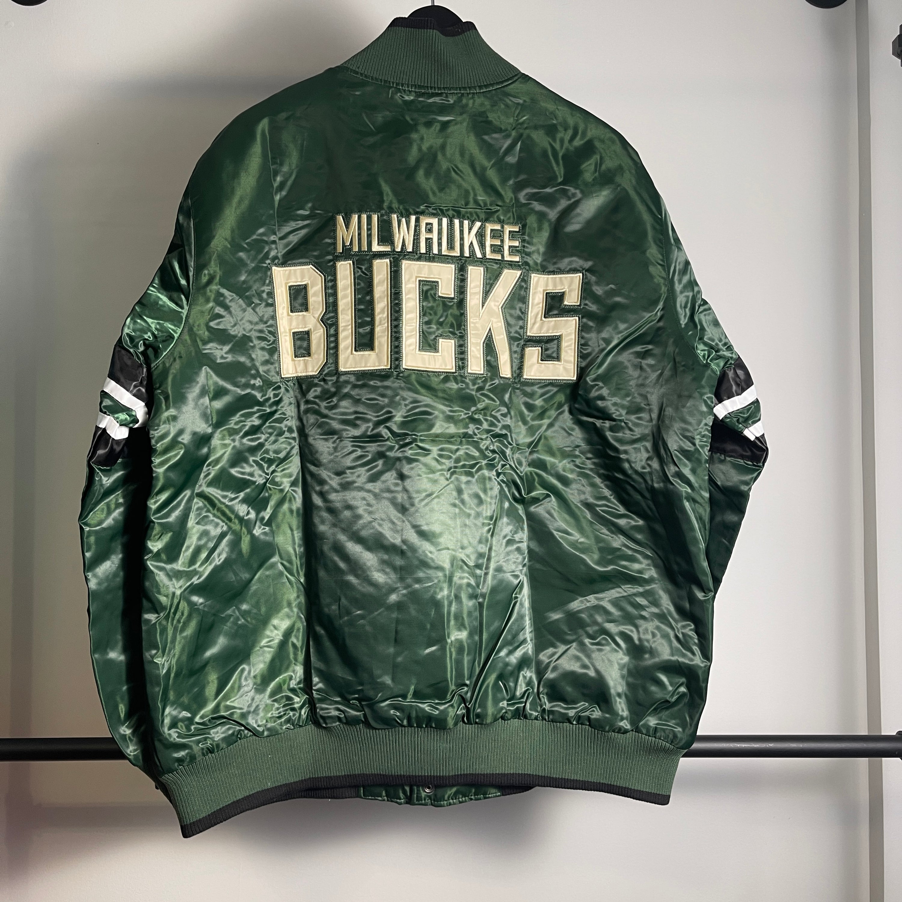 Starter NBA Milwaukee Bucks Jacket size 2XL