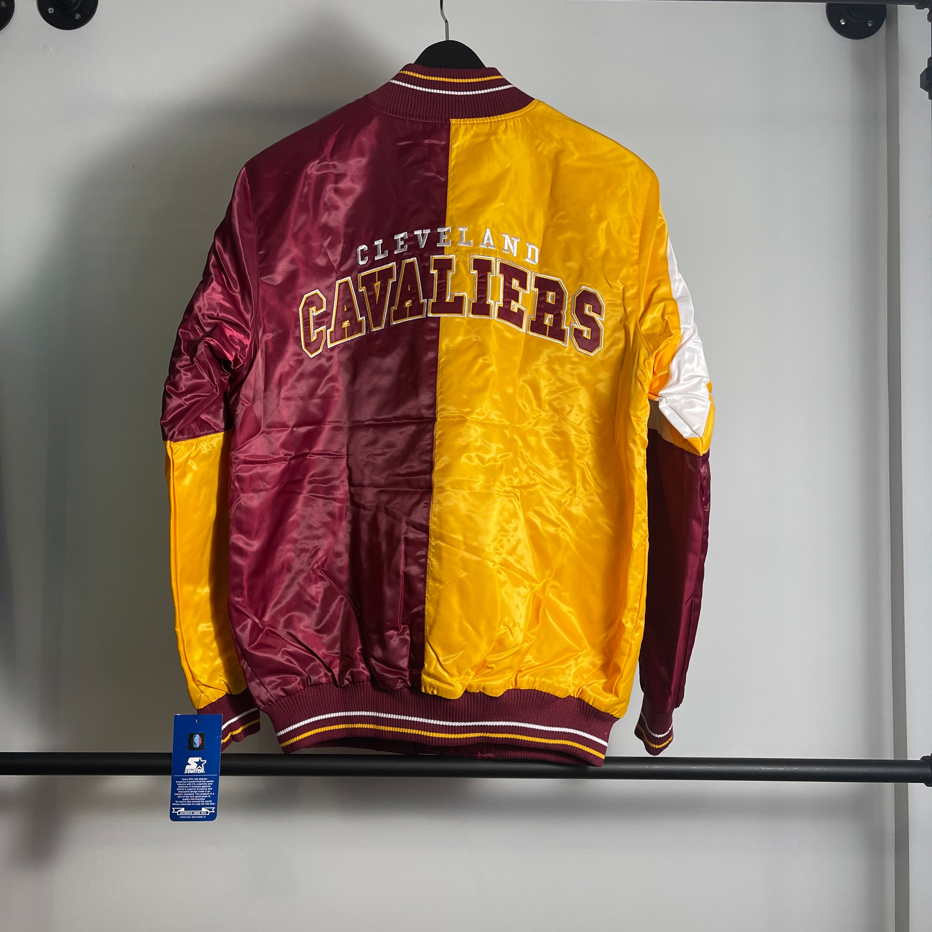 Starter NBA Cleveland Cavaliers Jacket size S